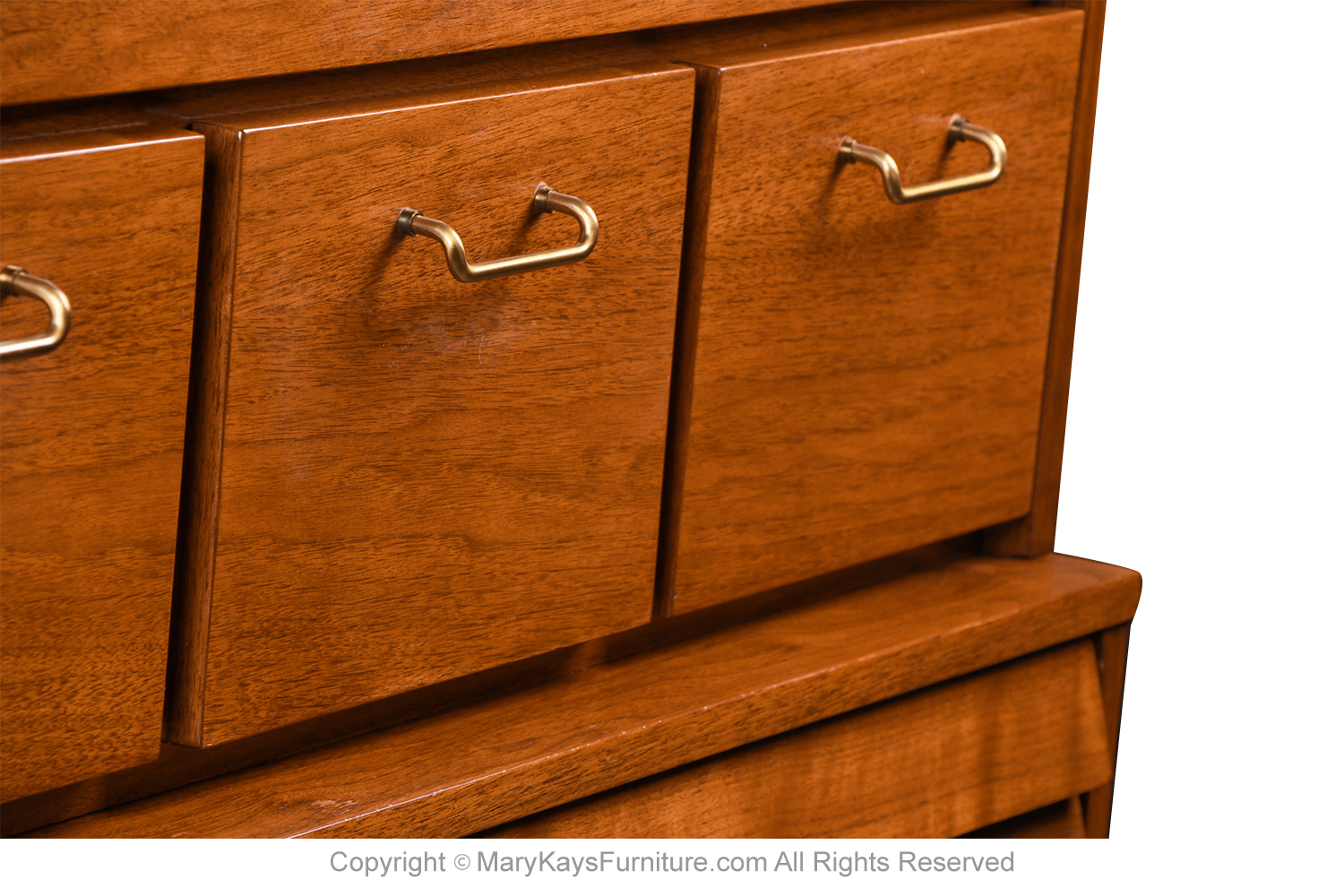 2f600ffc-fc83-4c9c-b081-82d951677ecf_Mid-Century-American-of-Martinsville-tall-High-Boy-Walnut-Dresser-Chest-8.jpg