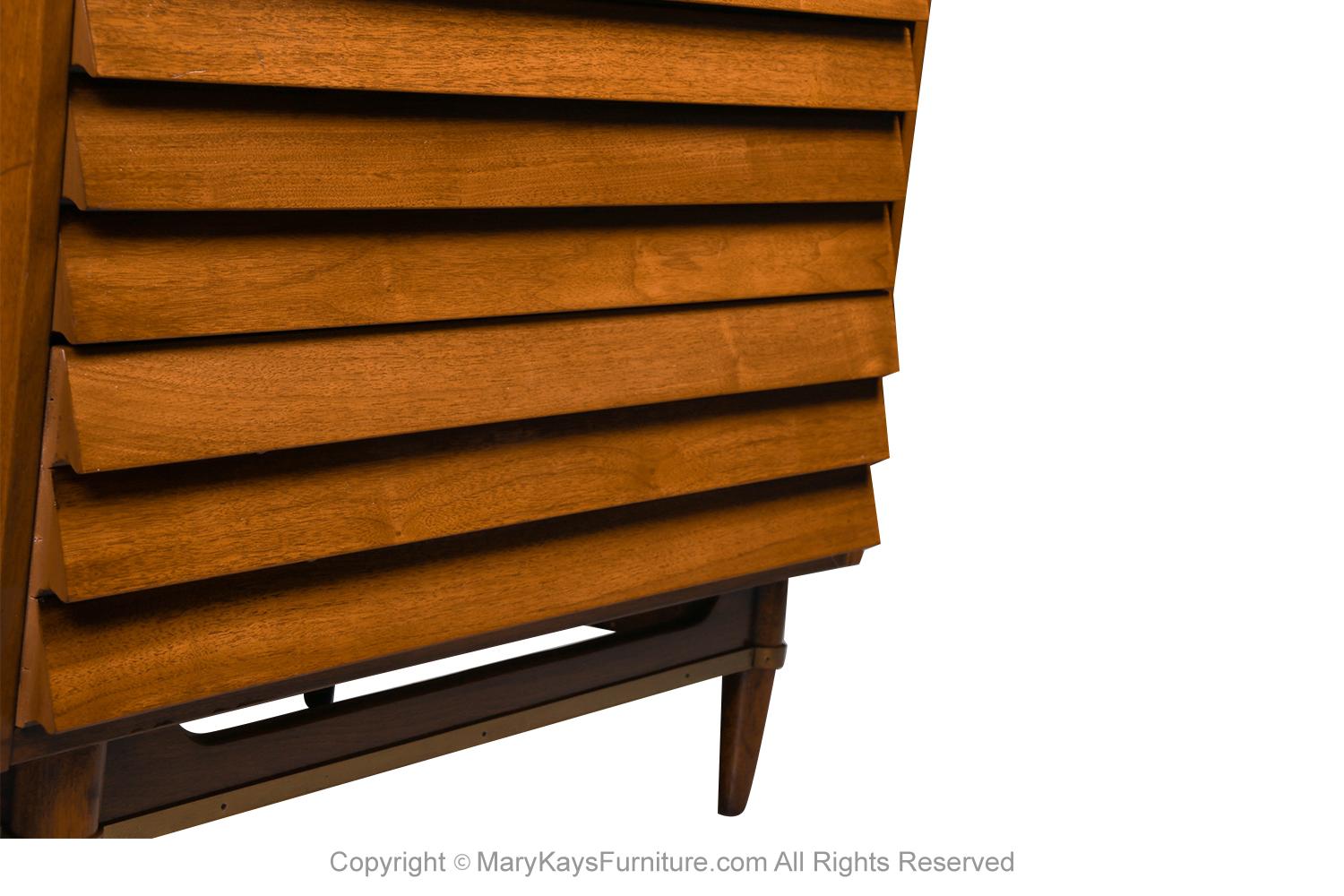 2f600ffc-fc83-4c9c-b081-82d951677ecf_Mid-Century-American-of-Martinsville-tall-High-Boy-Walnut-Dresser-Chest-9.jpg
