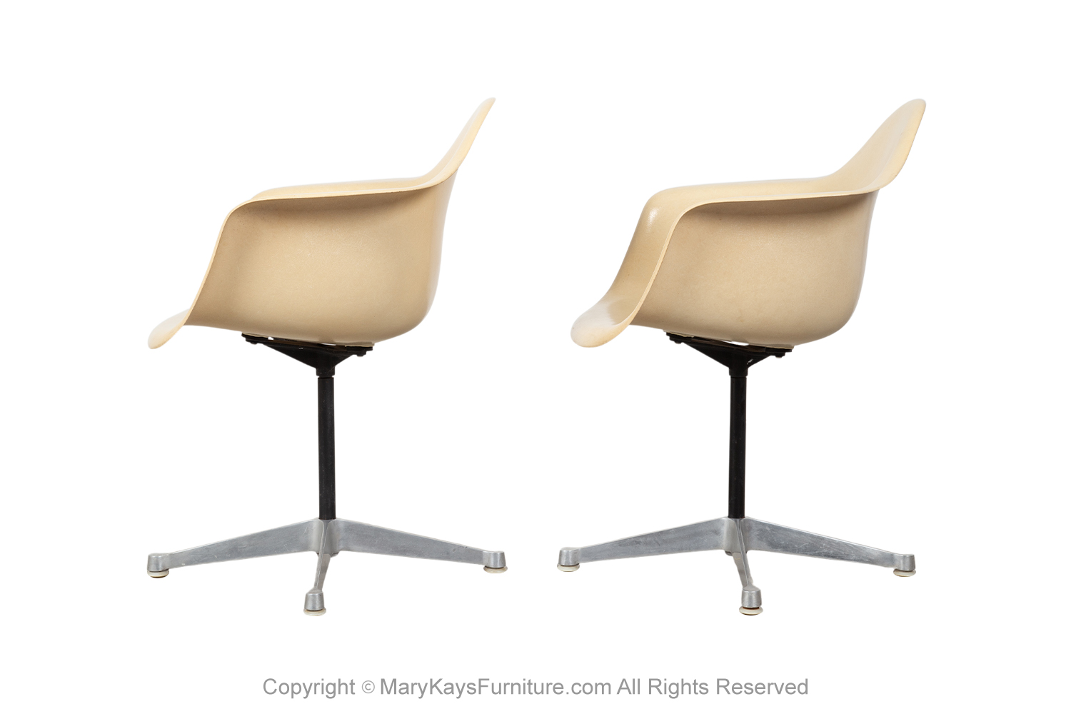 4e4658a1-69e5-4b3c-96ed-00452d90feb9_pair-Bucket-fiberglass-Swivel-Chairs-Charles-Eames-for-Herman-Miller-5.jpg