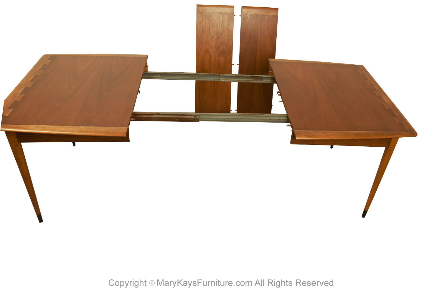 56b21c2d-f2e1-4bb0-9a93-b572445e0970_Mid-Century-Lane-acclaim-Dovetail-Expandable-Dining-Table-10.jpg
