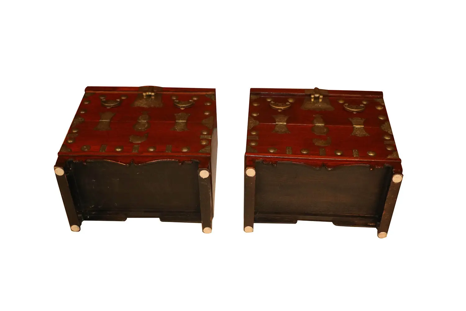a7dee809-84c8-4e52-8d41-cbeeee150322_Pair-Antique-Korean-Elm-brass-Chests-9.webp