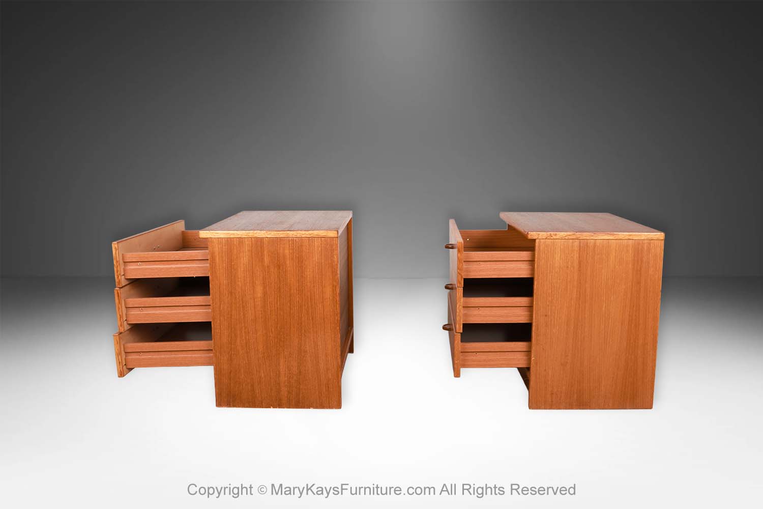Mid-Century-Teak-Pair-Nightstands-Tables-4.jpg
